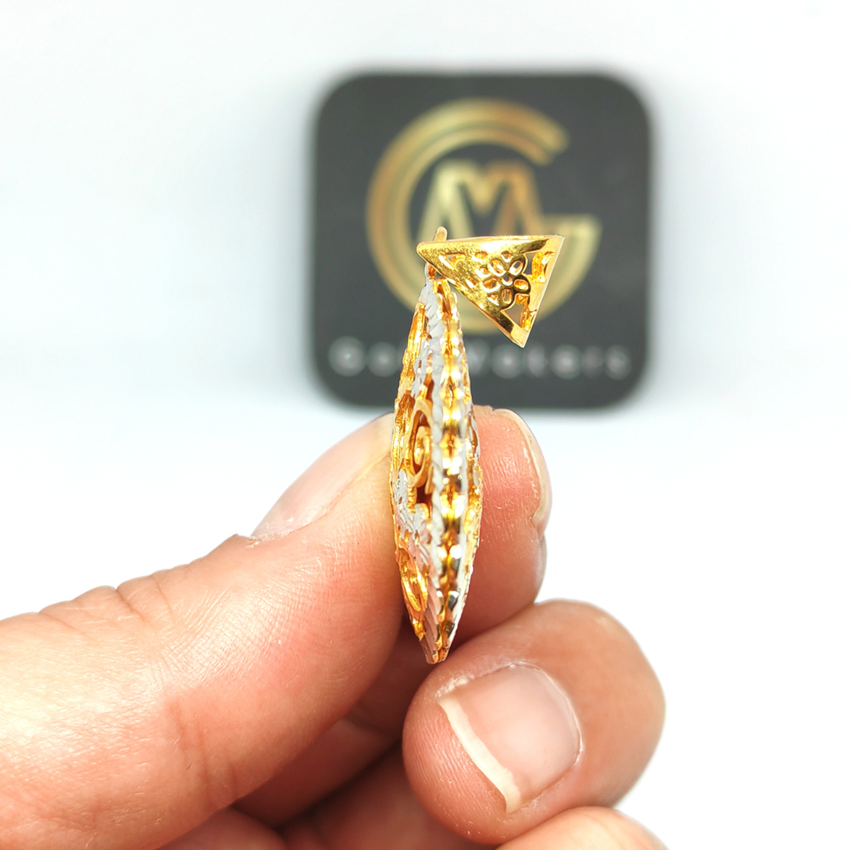 GM Pendant Fashion 2 Tone 916 Gold - Image 3
